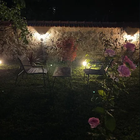 La Maison Du Luxe *