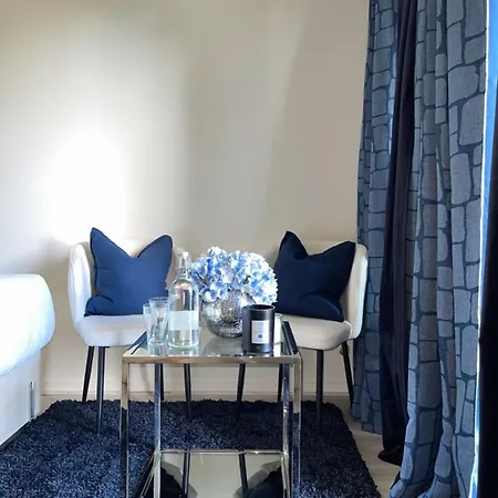 La Maison Du Luxe Ferienhaus Ris-Orangis